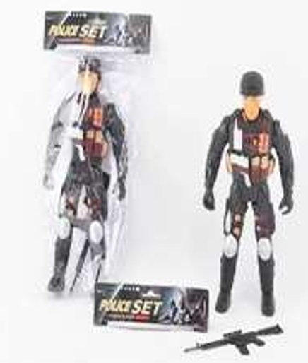 HW25034694 Policia con accesorios 20CM